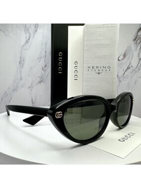 Gucci | Accessories | New Gucci Sunglasses Black Cat Eye  display picture 3